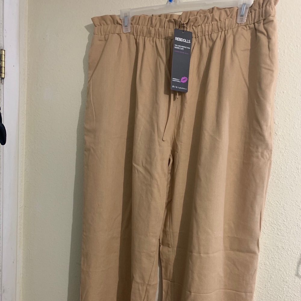 Wide leg pants with pockets